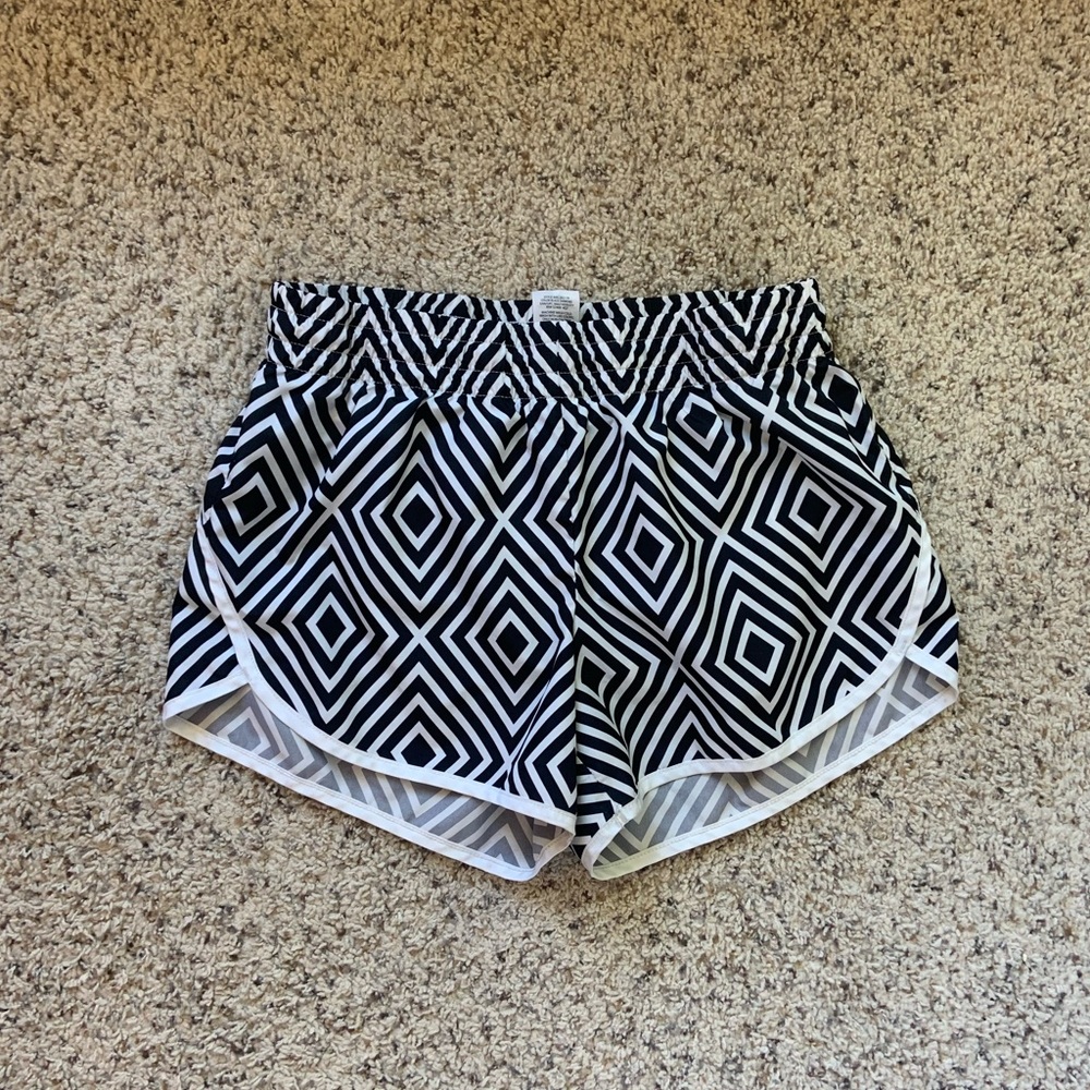 Black and white shorts!!